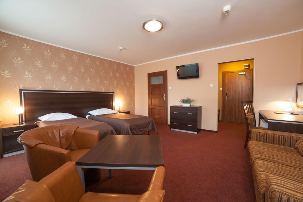 Hotel Halo ทอรูน ภายนอก รูปภาพ